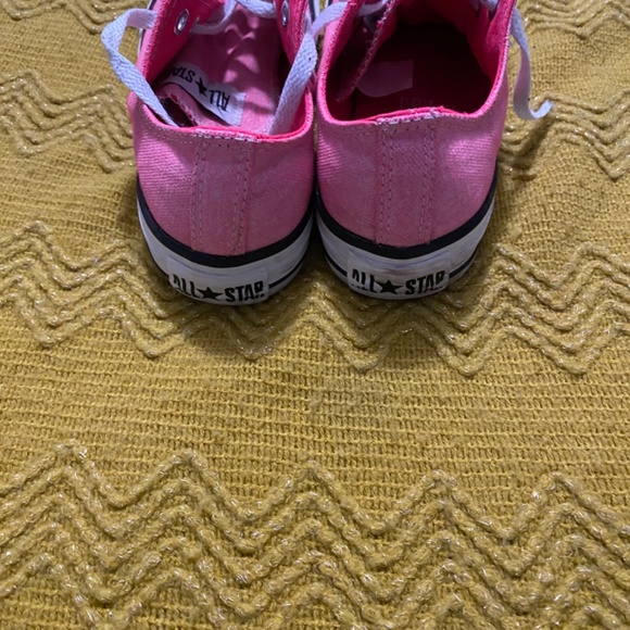 Converse - Picture 3 of 4